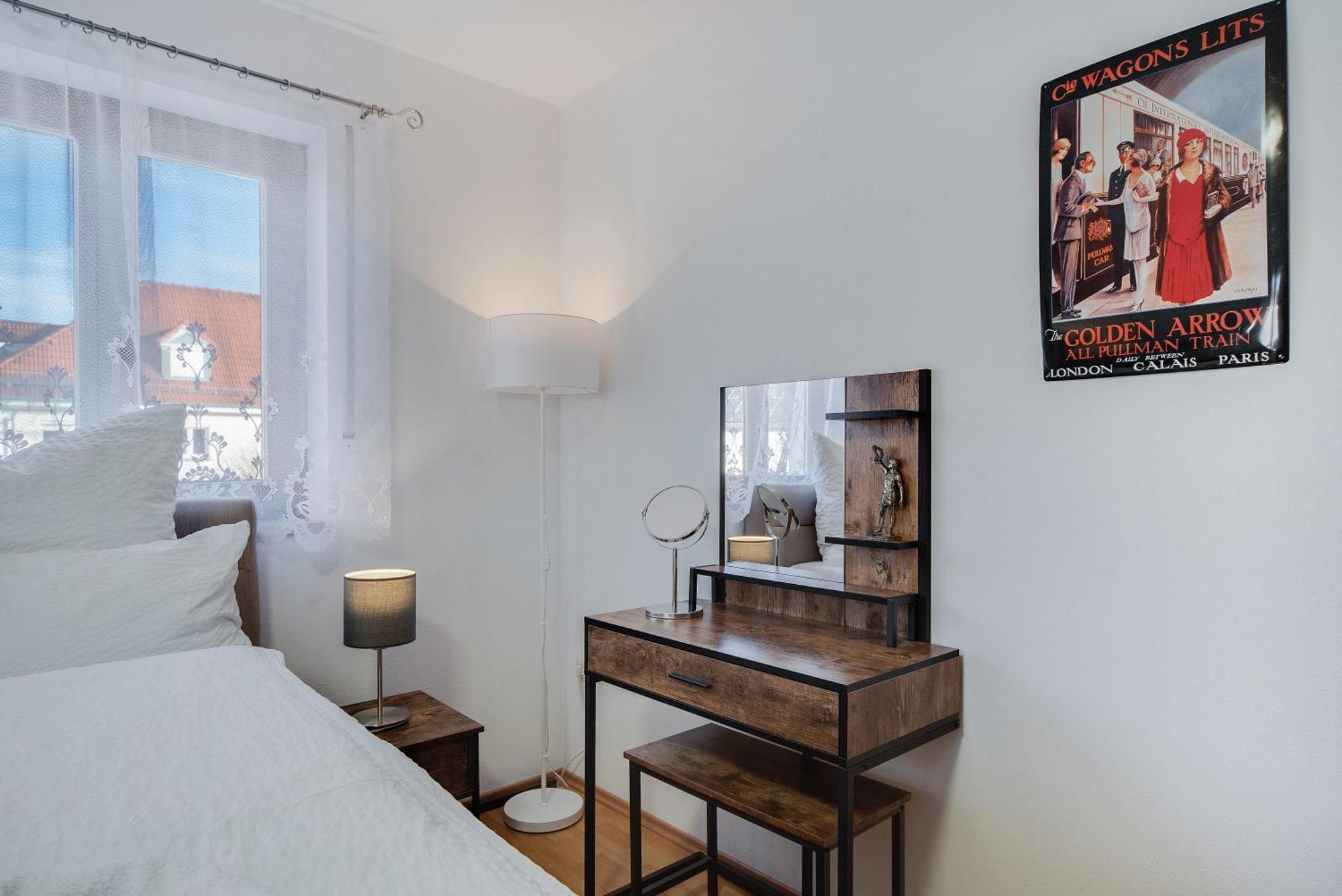 Fewo-Lavees Moderne Zentrale Fewo Nahe Omv Wacker Kliniken Burg -Eigener Eingang-Schluesselloser Check In Burghausen Buitenkant foto